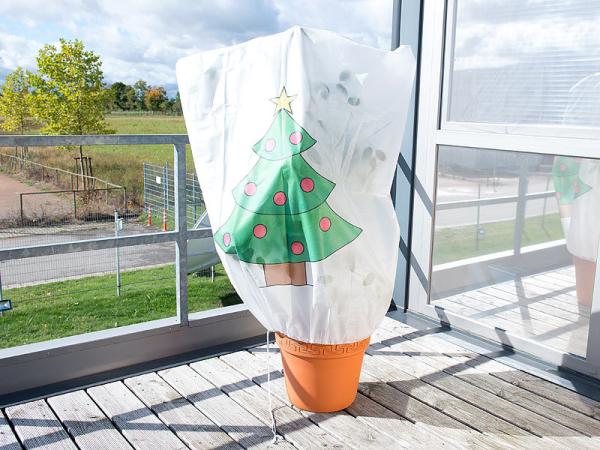set of 4 winter protection cover "Christmas" for plants, 110 x 120 cm