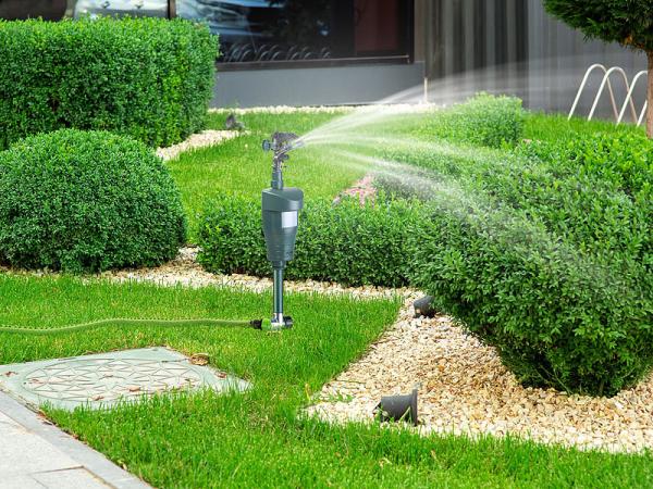 Water jet animal deterrent with PIR sensor, battery operated, 120 m²