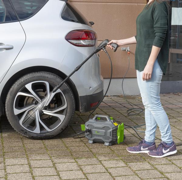High pressure cleaner with multi-lance, 110 bar, 1.600 Watt, IPX5