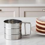 Stainless steel sifter with handle, Ø 10.3 cm, rustproof – Perfect flour siev...