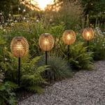 4er-Set Elegante Solar-Steckleuchte für Garten & Terrasse: Robuste LED Solarl...