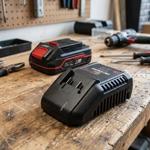 Akku und Ladegerät Set 18V, Starter Kit mit 2,0 Ah Akku und 3 A Schnellladege...
