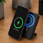 Powerbank 10 000 mAh magnétique avec recharge sans fil jusqu’à 25 W, USB-C ju...