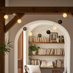 Guirlande lumineuse décorative avec 10 boules en coton (blanc-gris-noir) – éc...